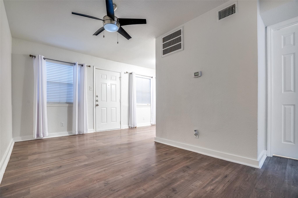 4927 San Jacinto Street - Photo 0