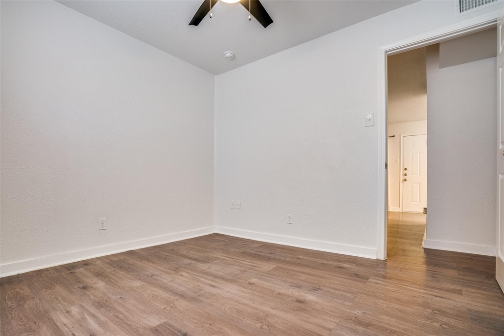 4927 San Jacinto Street - Photo 5