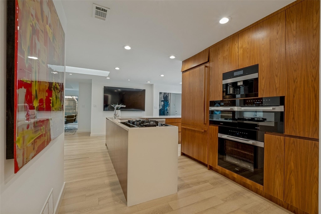 6418 Covecreek Place - Photo 13