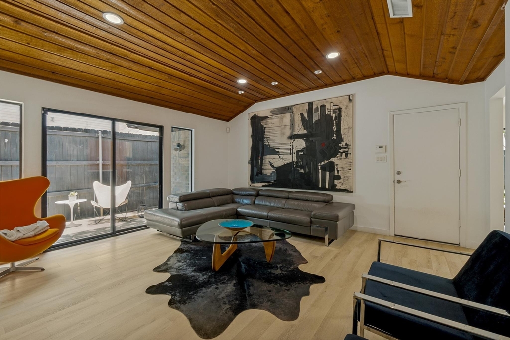 6418 Covecreek Place - Photo 14