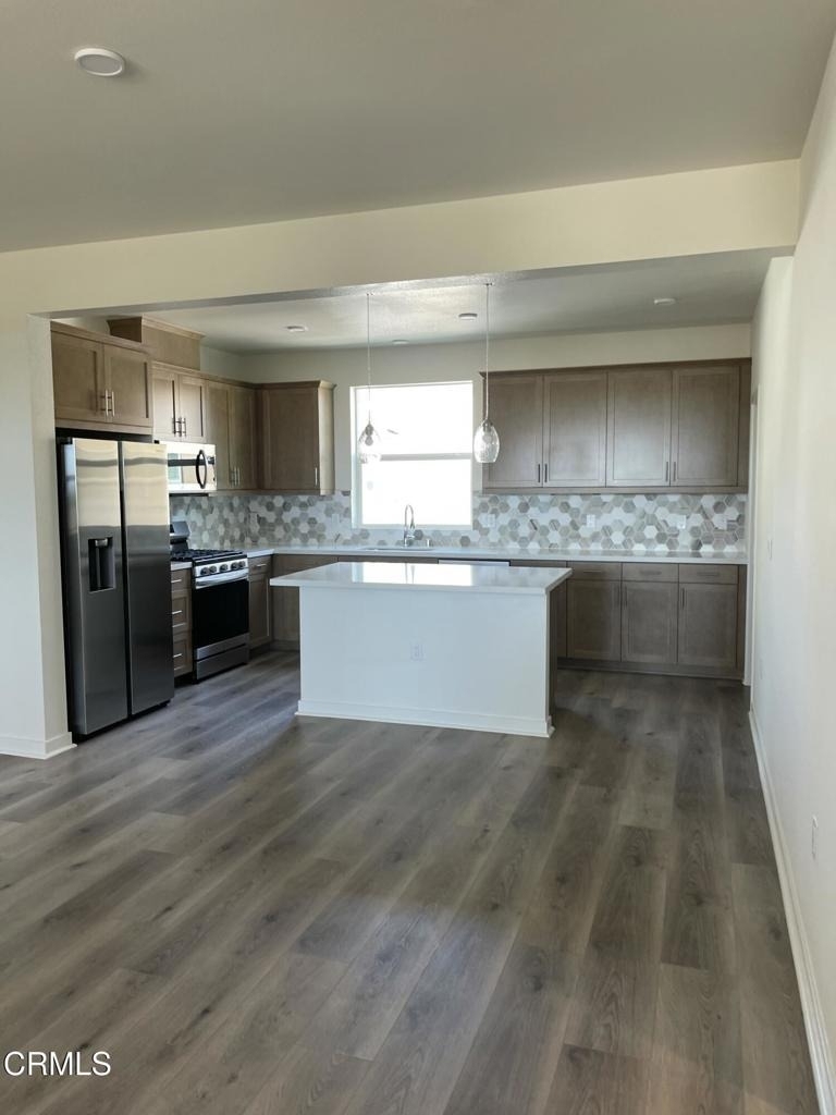 633 Winchester Drive - Photo 3