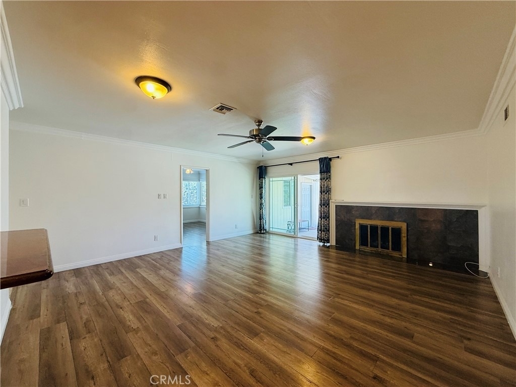 1525 W Houston Avenue - Photo 0