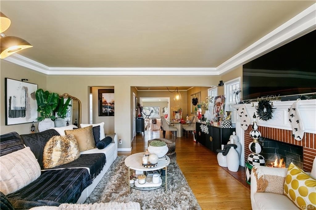 3907 Edgehill Drive - Photo 4