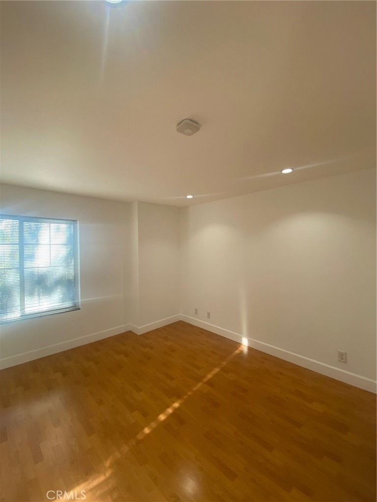 3380 Holly Grove Street - Photo 11