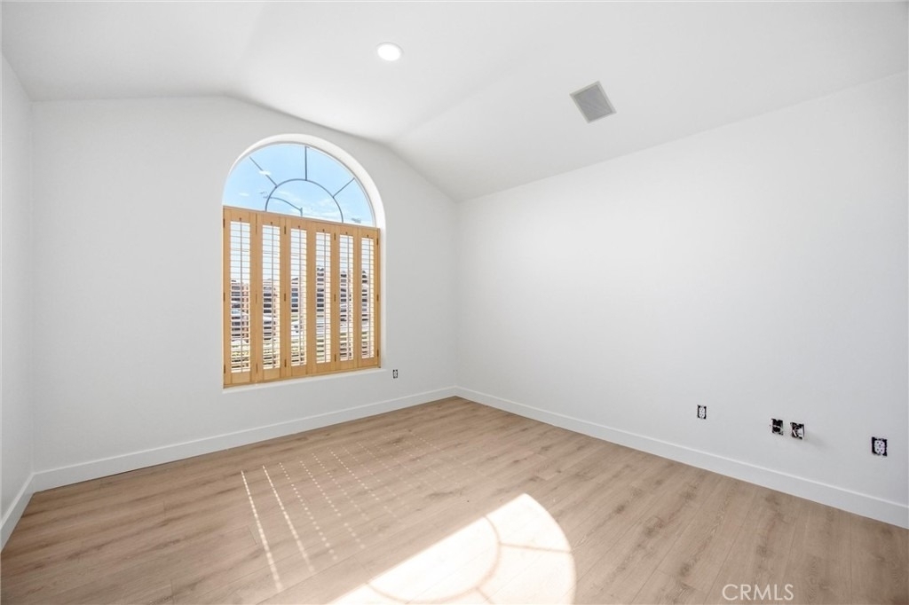 5009 Shaman Court - Photo 6