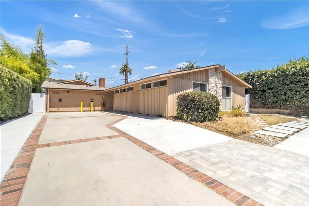 16435 Kingsbury Street - Photo 16
