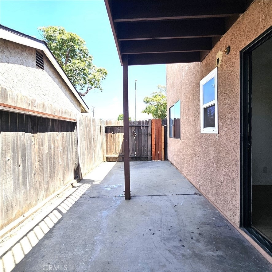 426 E Hullett - Photo 9