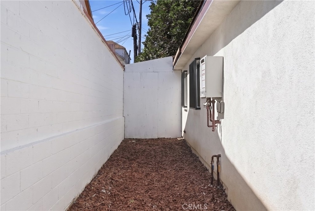 10646 S Wilton Place - Photo 32