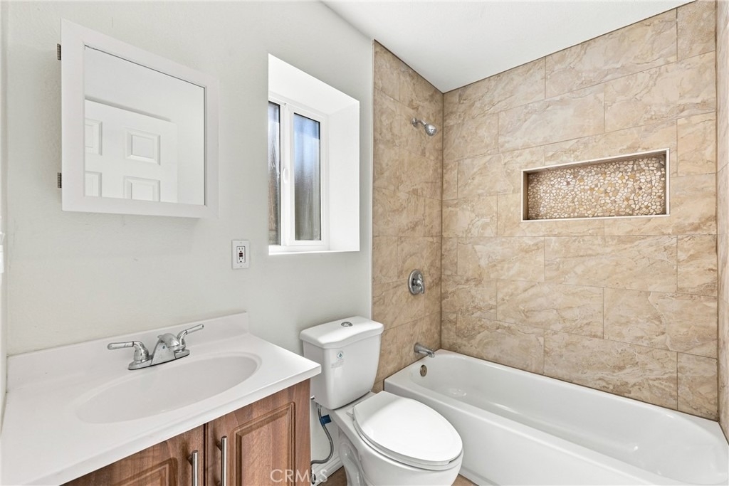 10646 S Wilton Place - Photo 20