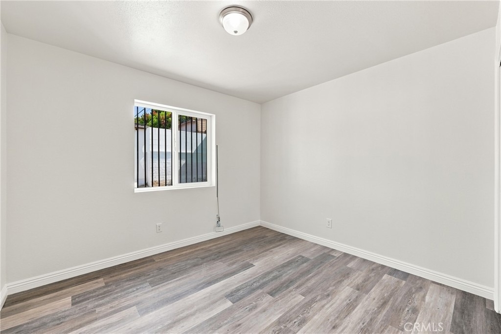 10646 S Wilton Place - Photo 24