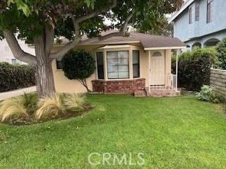 1060 Avenue D - Photo 0