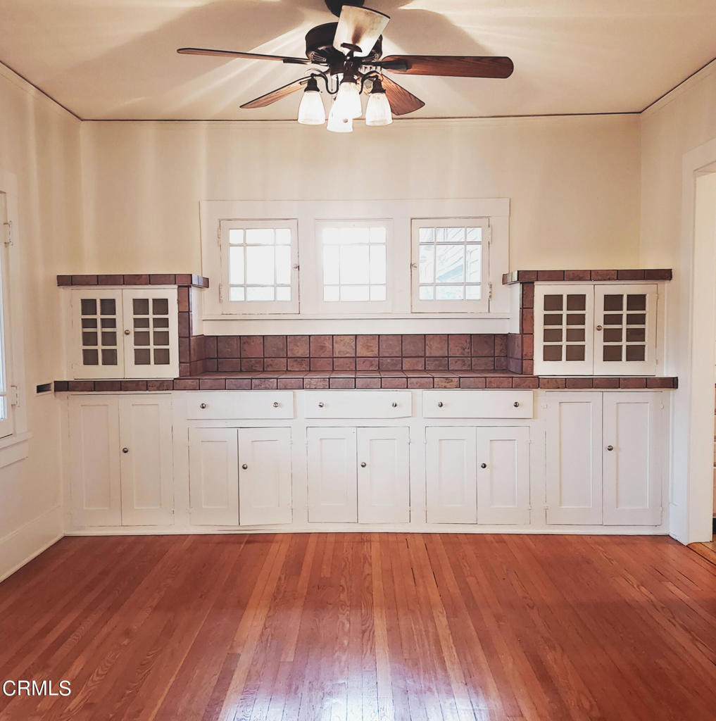 1176 E Claremont Street - Photo 6