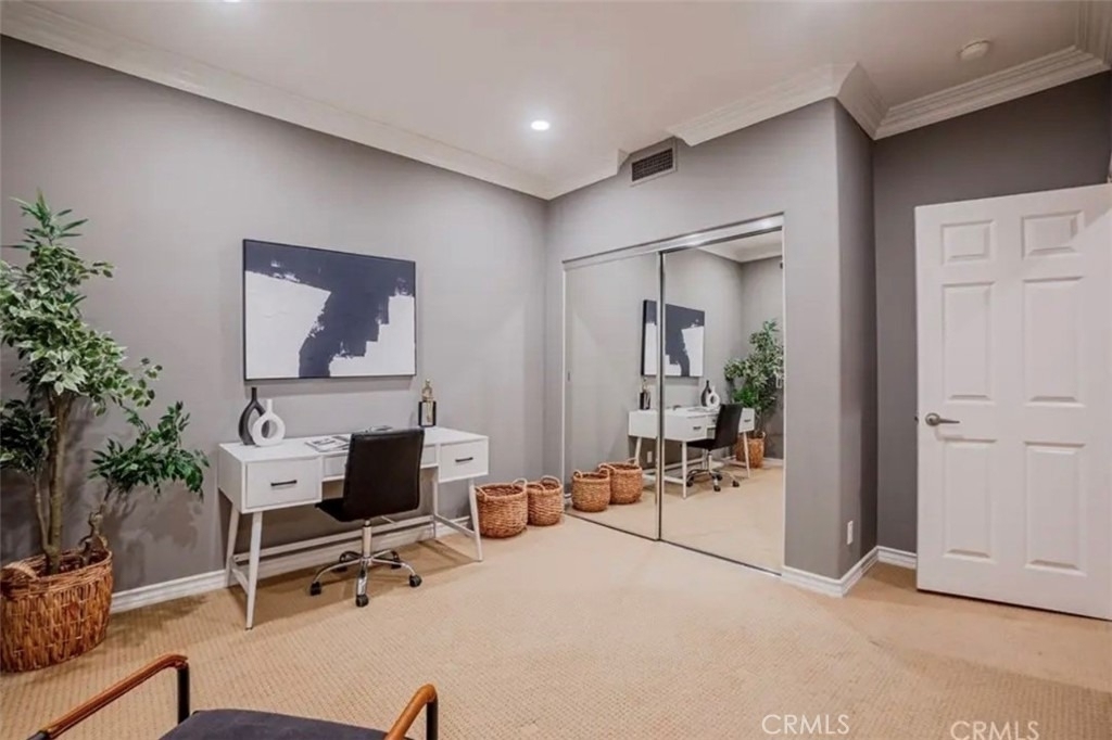 8082 E Portico - Photo 3