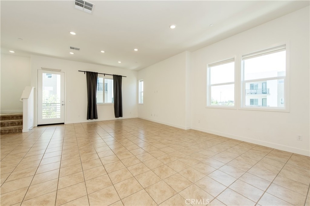 258 Sash - Photo 16