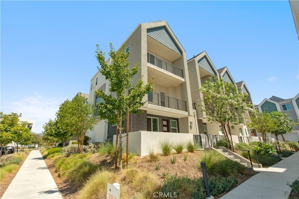 258 Sash - Photo 2