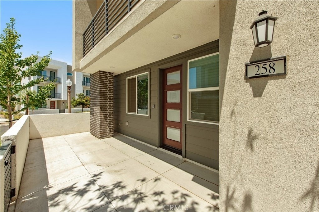 258 Sash - Photo 0