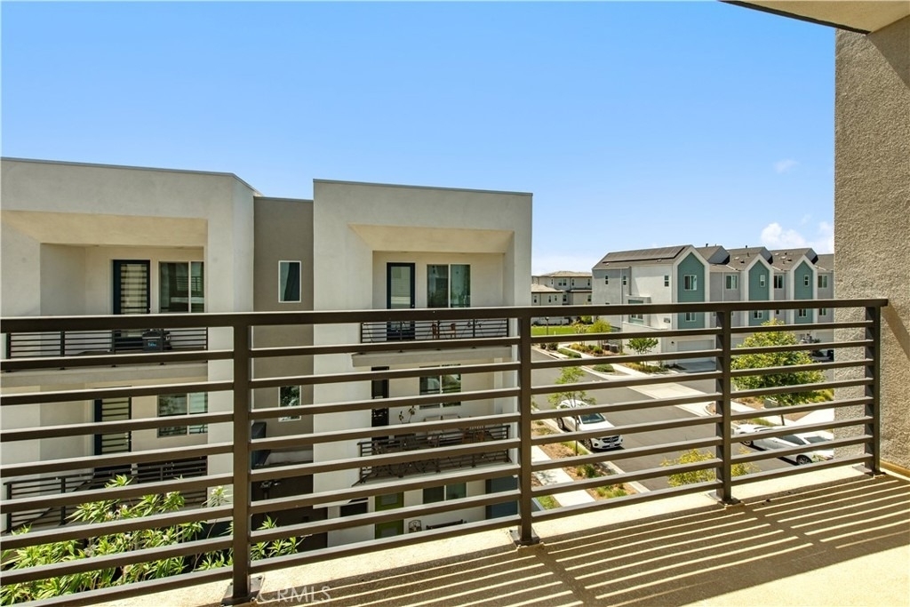 258 Sash - Photo 20
