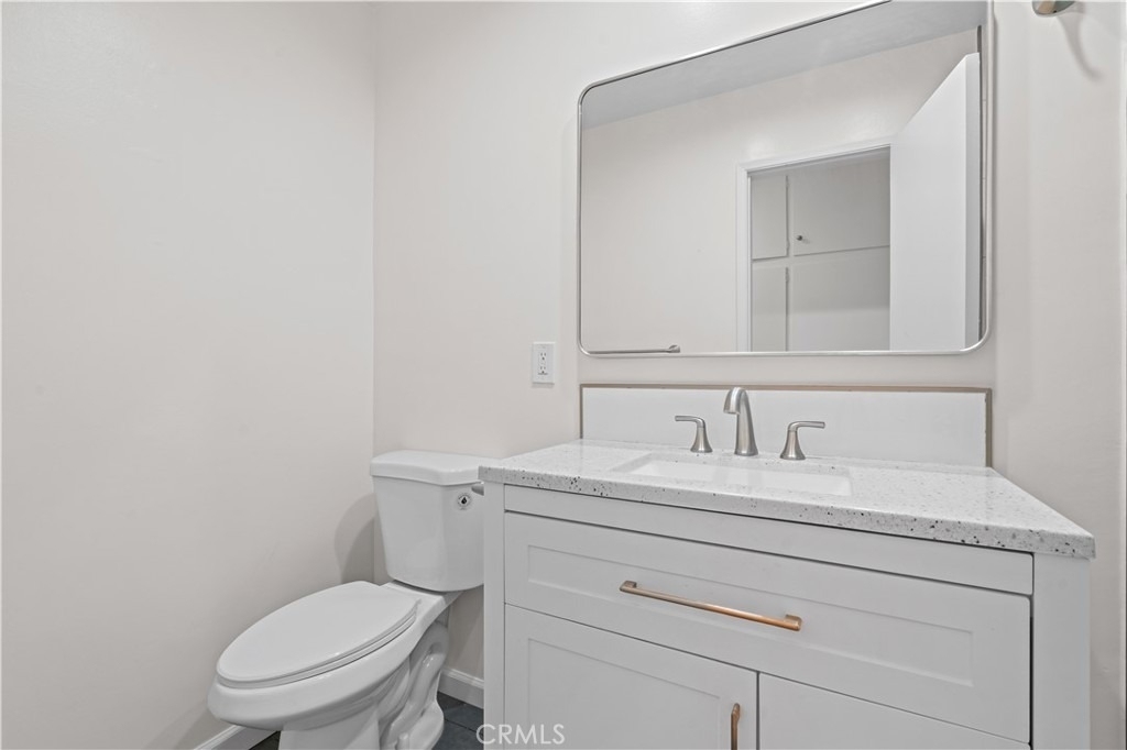 1019 E Walnut Avenue - Photo 29