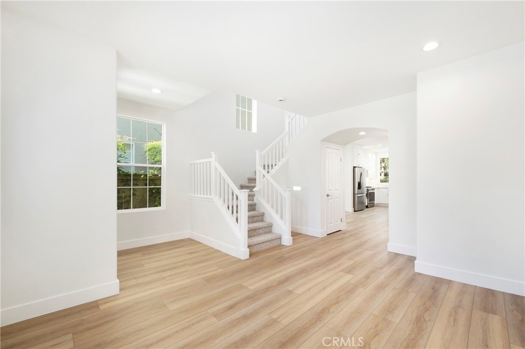 175 Kingswood - Photo 2