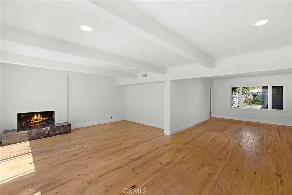 273 Cecil Place - Photo 5