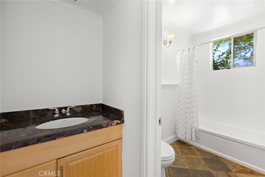 273 Cecil Place - Photo 12