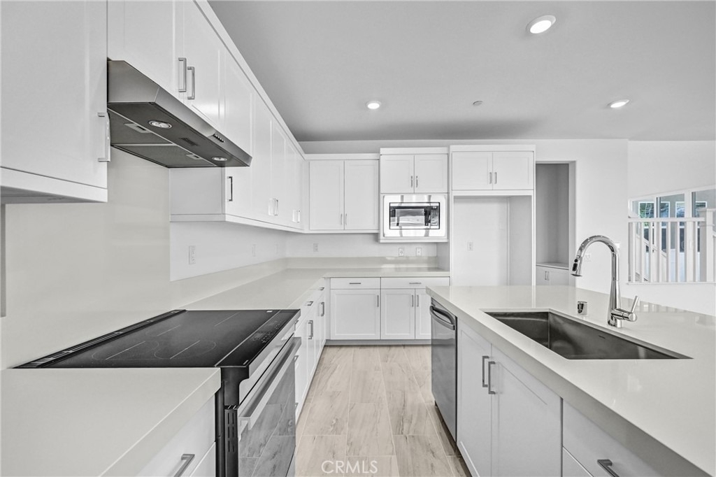 5538 Alethea Way - Photo 1