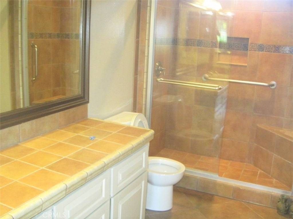 2441 Sylvian - Photo 3