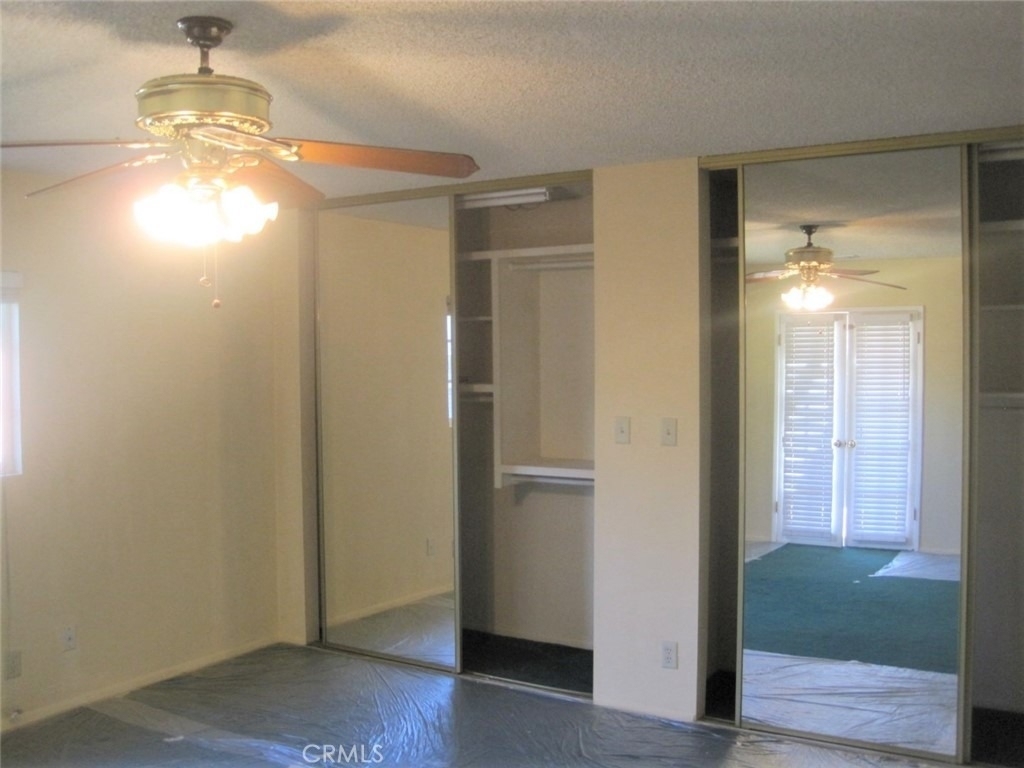 2441 Sylvian - Photo 4