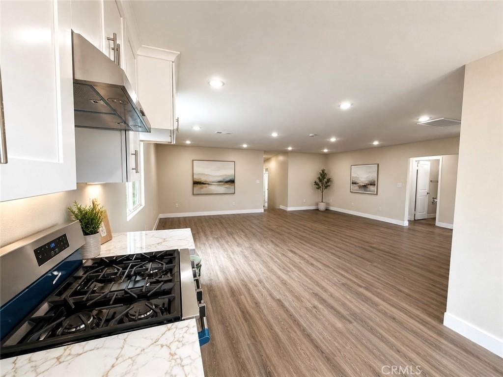 12914 2nd - Photo 8