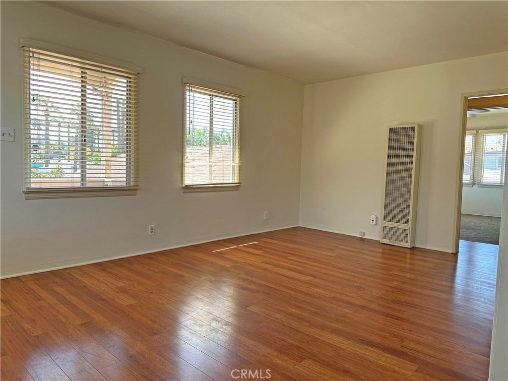 1609 E Chevy Chase Drive - Photo 4
