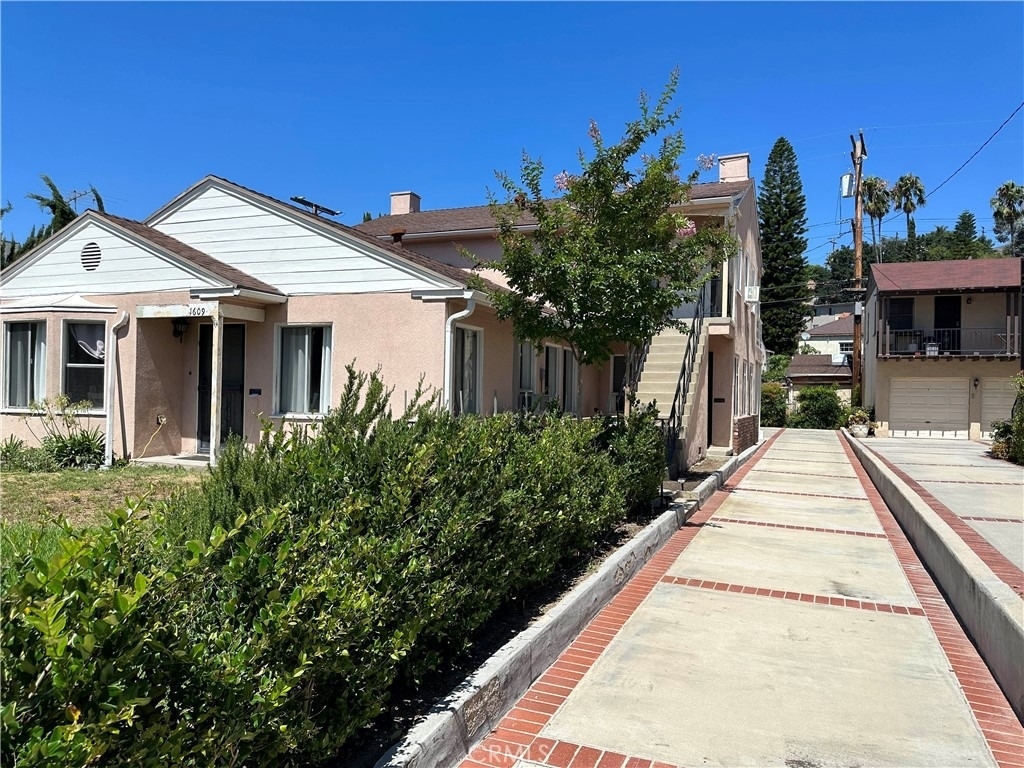 1609 E Chevy Chase Drive - Photo 1