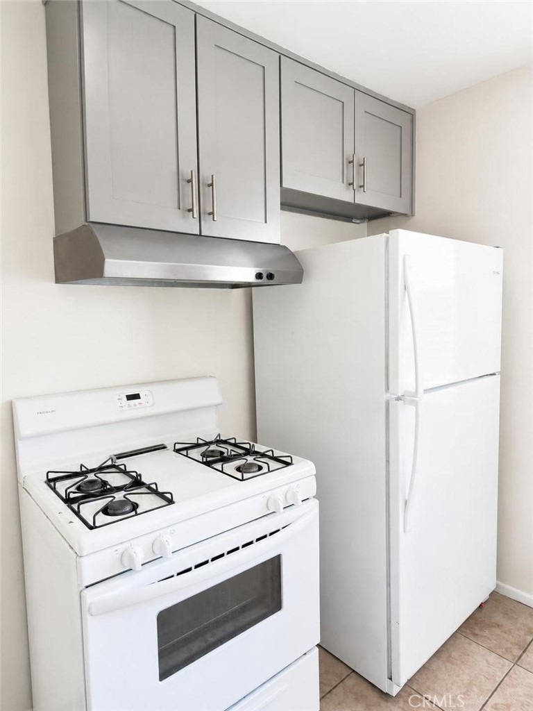343 W Tramview - Photo 4