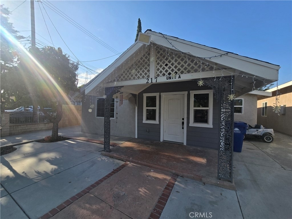 217 Belmont - Photo 0