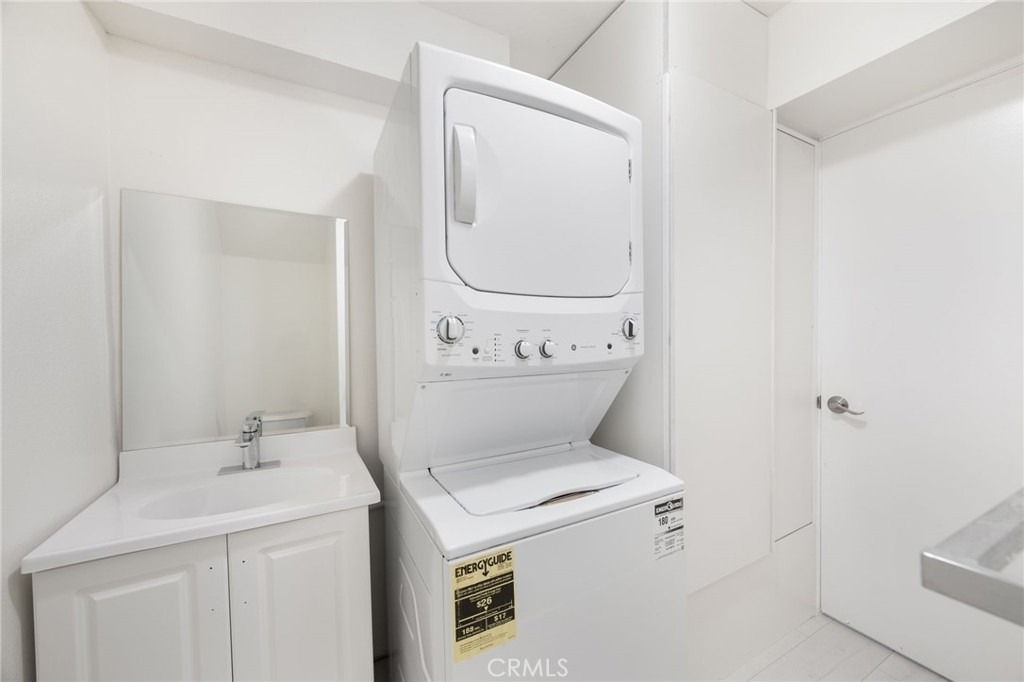 333 Riverdale Drive - Photo 6