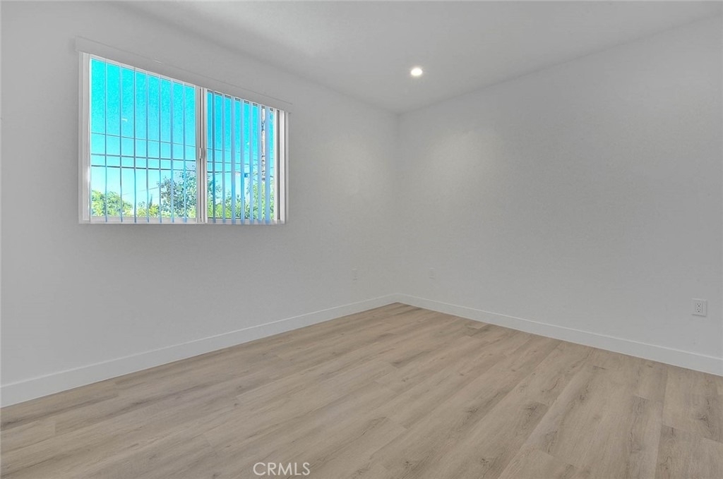5852 Vineland - Photo 16