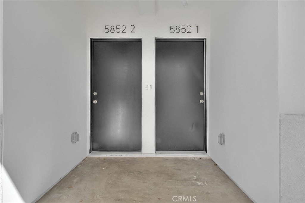 5852 Vineland - Photo 44
