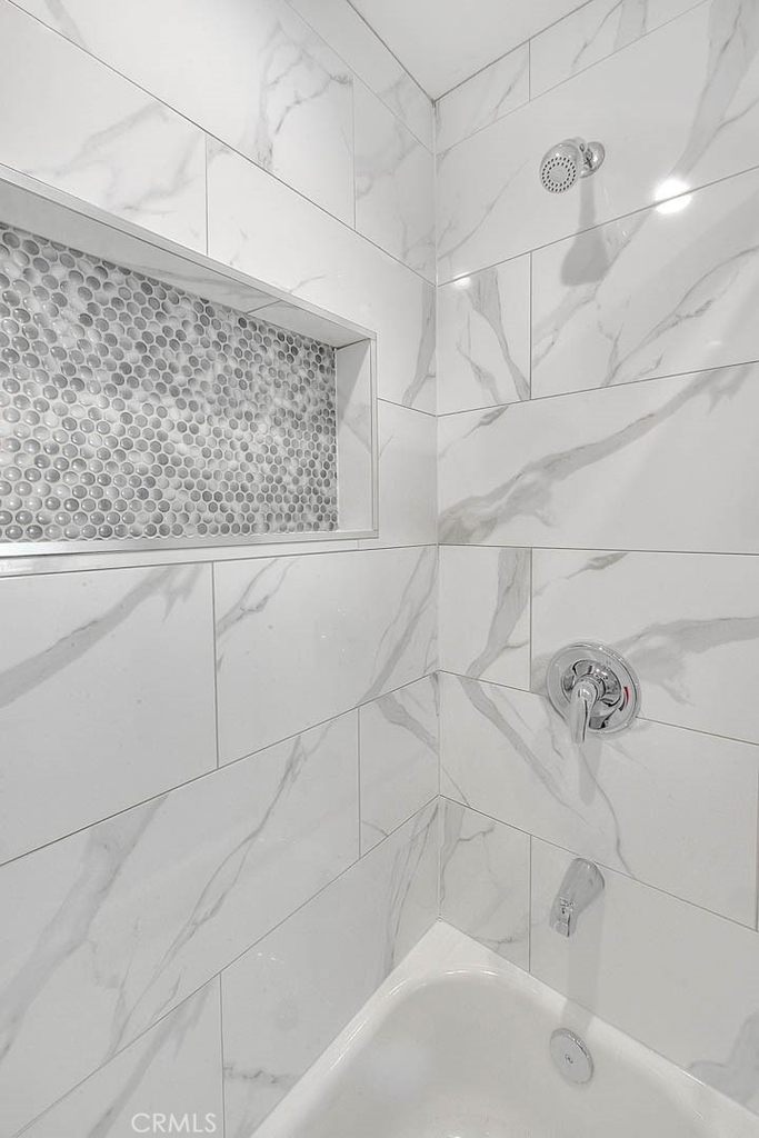 5852 Vineland - Photo 11