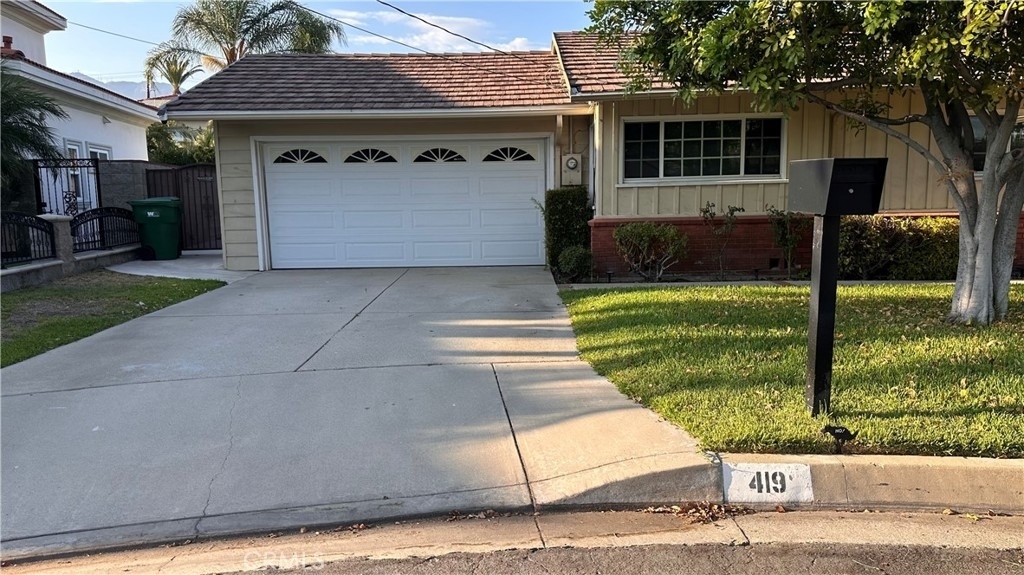 419 Robbins Drive - Photo 13