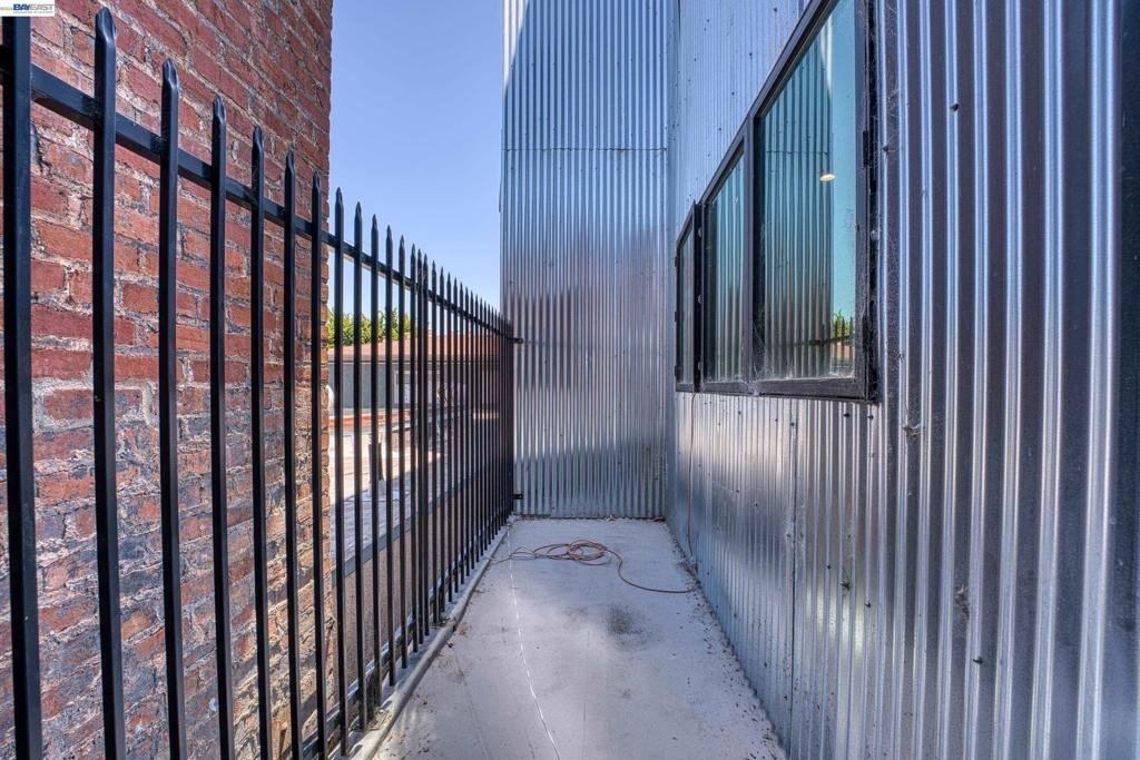 4202 Telegraph Ave - Photo 1
