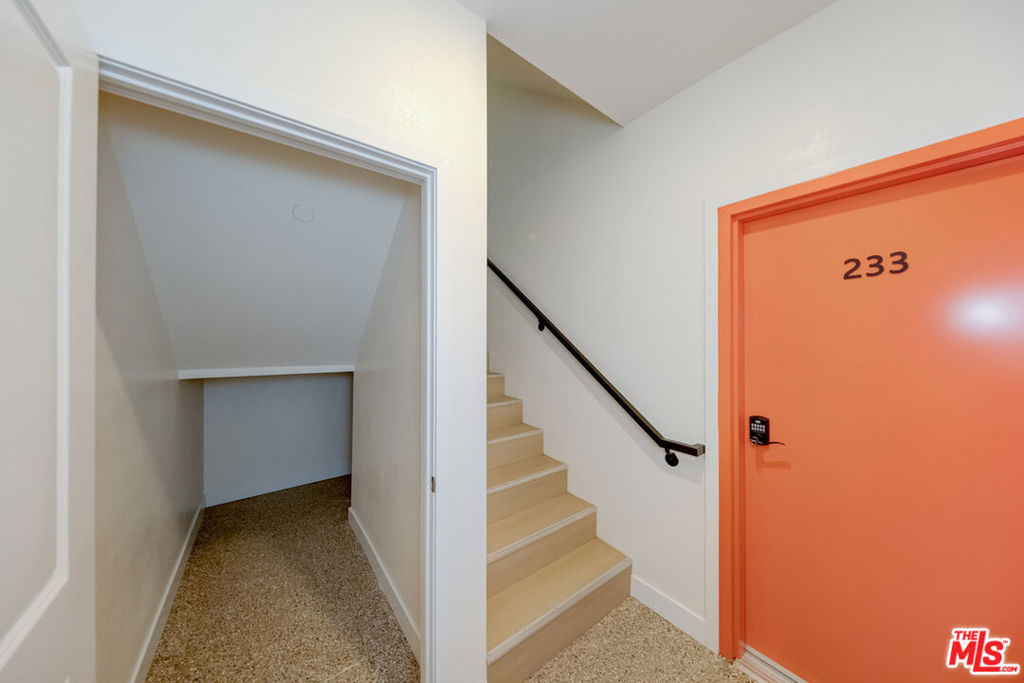 235 N Chicago Street - Photo 1