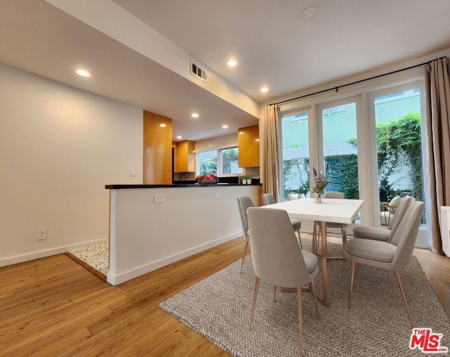807 21st Street - Photo 4