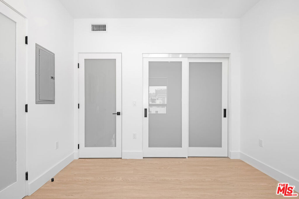8555 Colgate Avenue - Photo 12