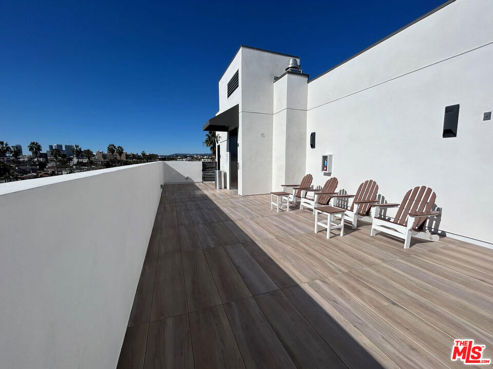 8555 Colgate Avenue - Photo 18