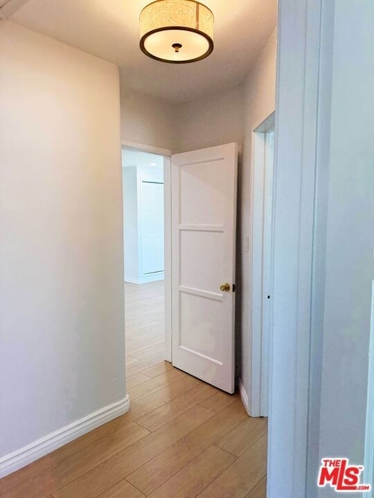 4125 1/2 W Toluca Lake Avenue - Photo 19