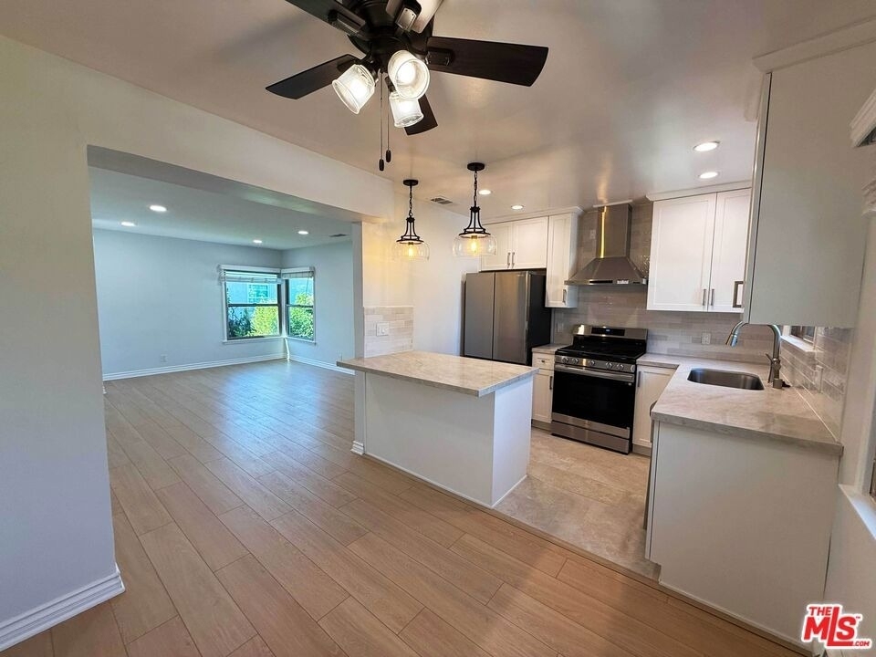 4125 1/2 W Toluca Lake Avenue - Photo 15