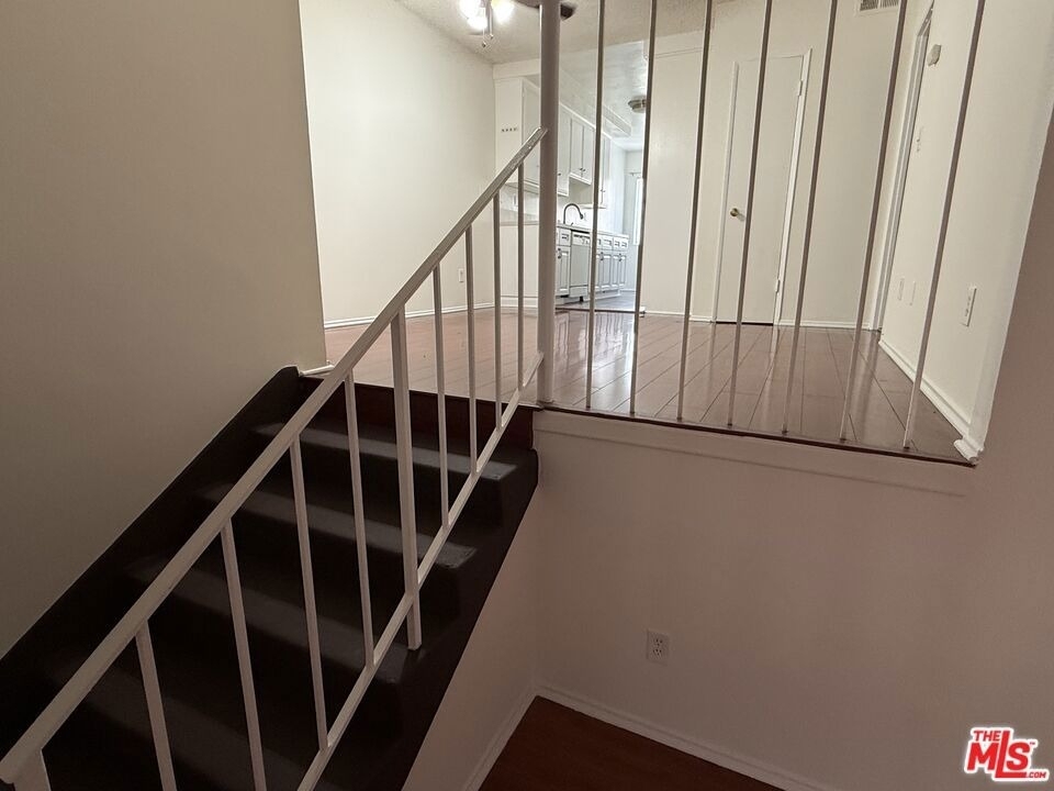 18444 Collins Street - Photo 5