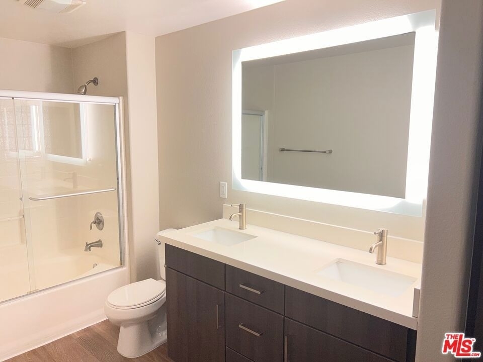 1040 Glendon Avenue - Photo 11