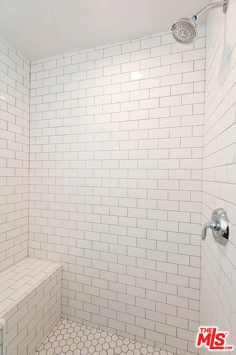 3933 Marathon Street - Photo 5