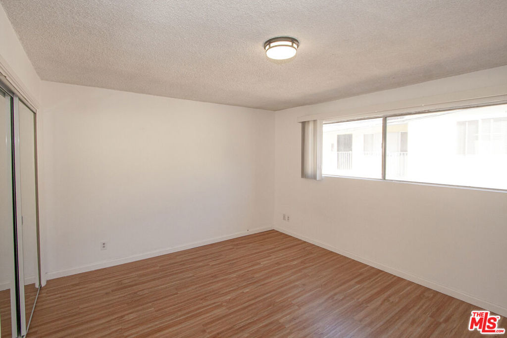 11515 Ohio Avenue - Photo 11