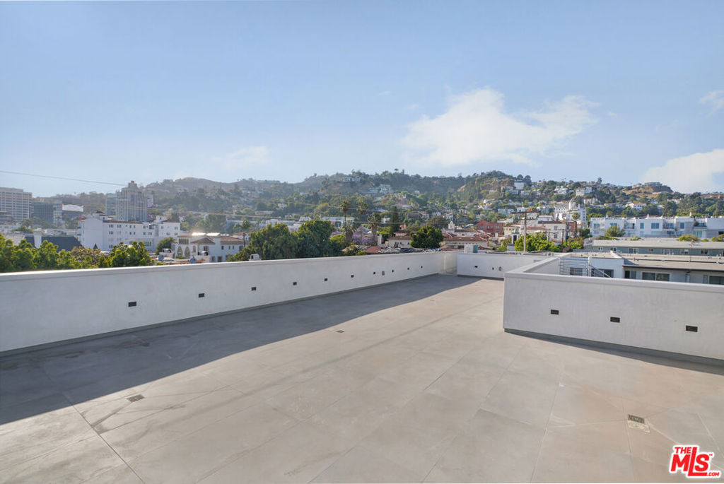 8210 Fountain Avenue - Photo 20